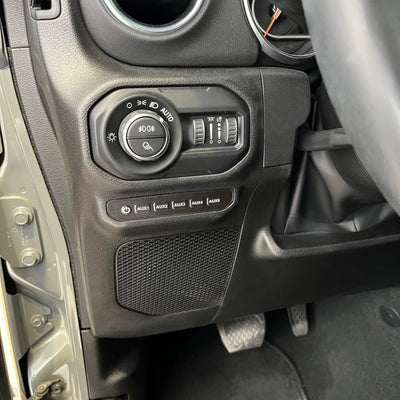 Voswitch JL500 Switch Panel Power Distribution System for Jeep Wrangler JL (2018+) & Gladiator JT (2020+) – 100A Total Output, Factory Look & Clean Design, Plug & Play Installation, Waterproof Power Module