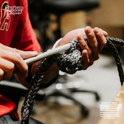 DOUBLE SOFT SHACKLE 7/16" (HIGH VIS SLEEVE)