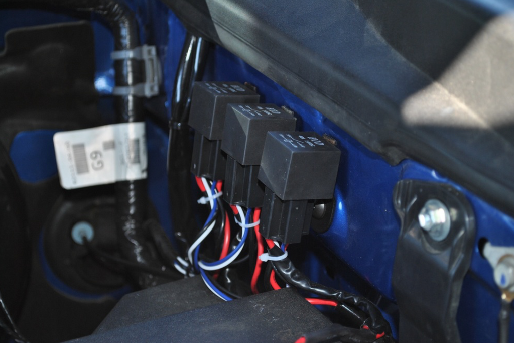 2014-2016 Toyota 4Runner Relay Bracket