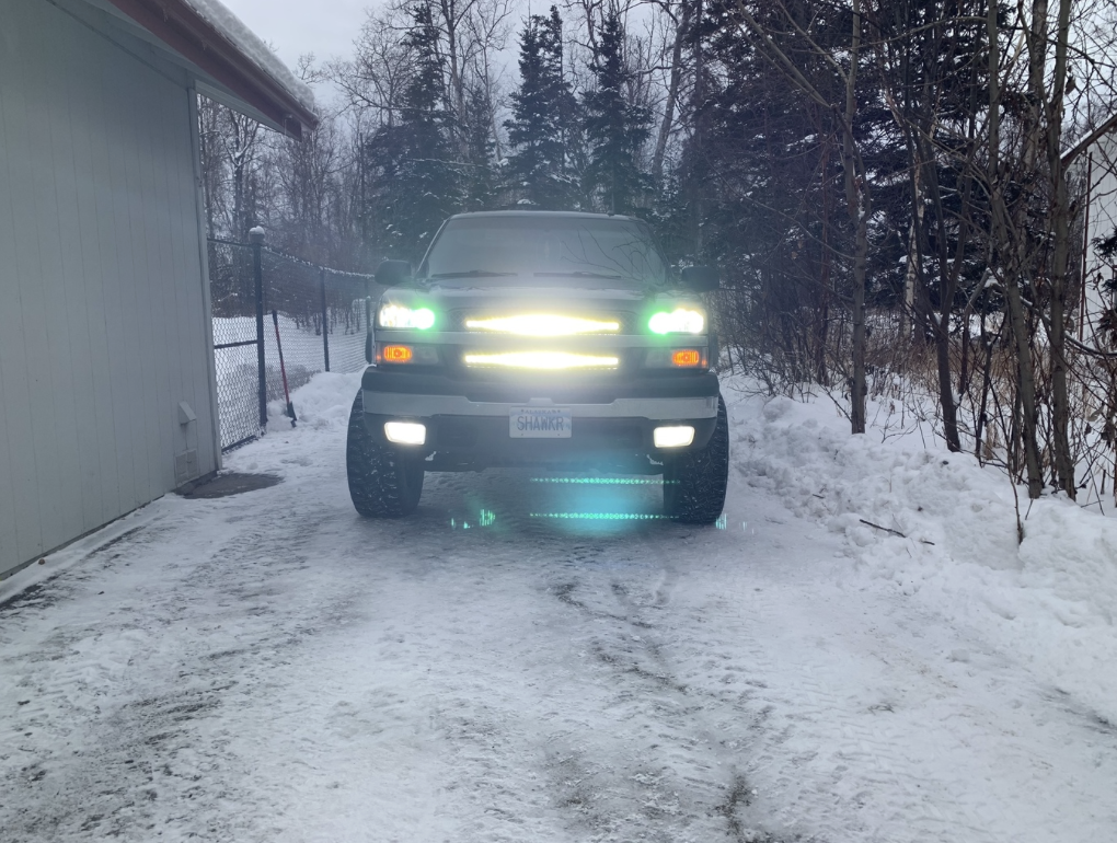 (2003-2006) Silverado [(2) 30" Single Row Light Bar Grille Kit]